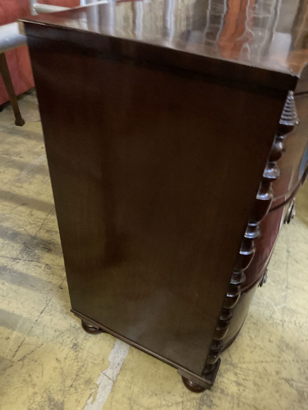 A 19th century mahogany bowfront chest of drawers, width 97cm depth 46cm height 84cm